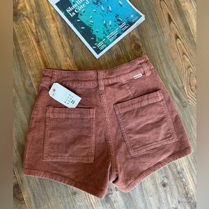 🎃BILLABONG SHORTS Free Fall Stretch Cotton Corduroy Super cute, must have! 26